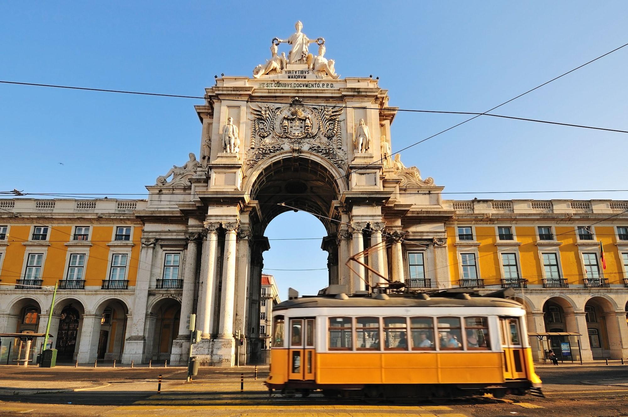 Pousada De Lisboa - Small Luxury Hotels Of The World Zewnętrze zdjęcie The Rossio railway station