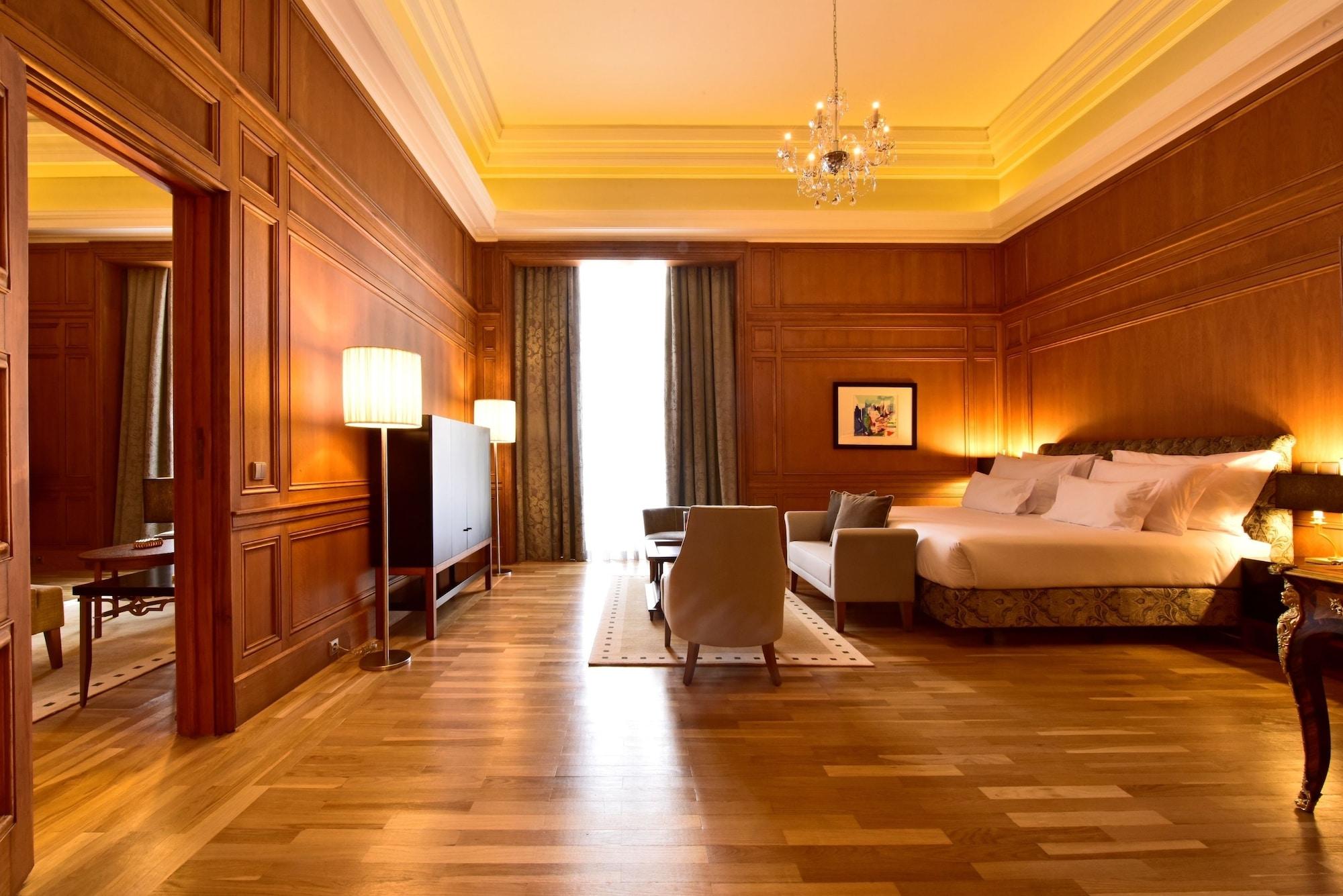 Pousada De Lisboa - Small Luxury Hotels Of The World Zewnętrze zdjęcie A suite at the Four Seasons Hotel, Madrid