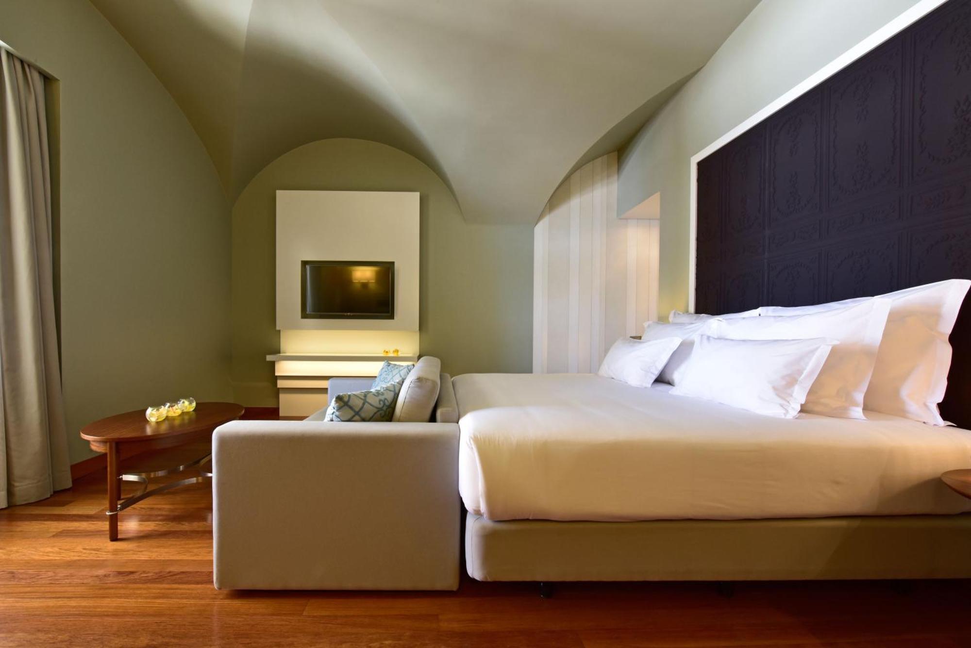 Pousada De Lisboa - Small Luxury Hotels Of The World Zewnętrze zdjęcie A room at the hotel
