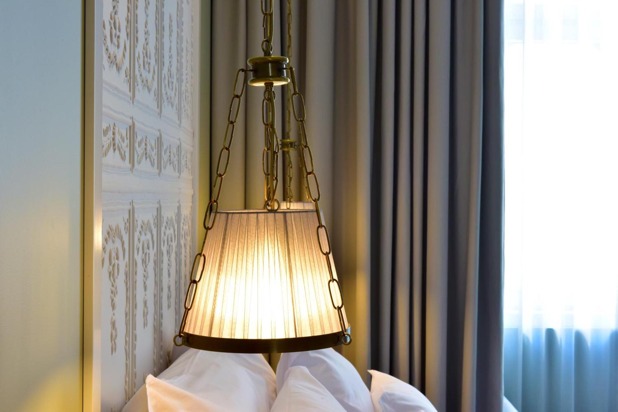 Pousada De Lisboa - Small Luxury Hotels Of The World Zewnętrze zdjęcie A lampshade